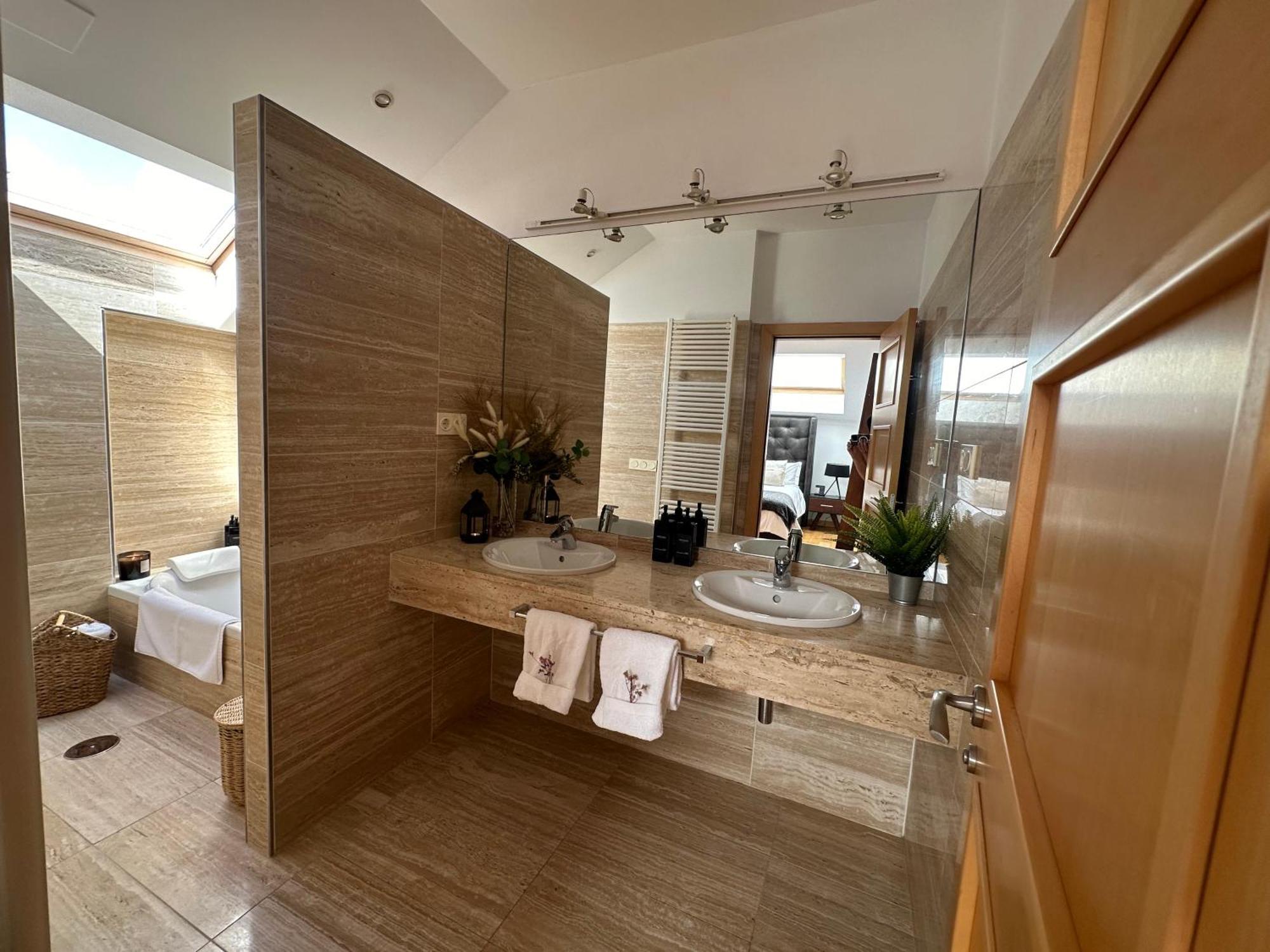 Bustos Home Apartamento Gijón Eksteriør billede